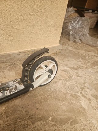Patinete Avigo blanco