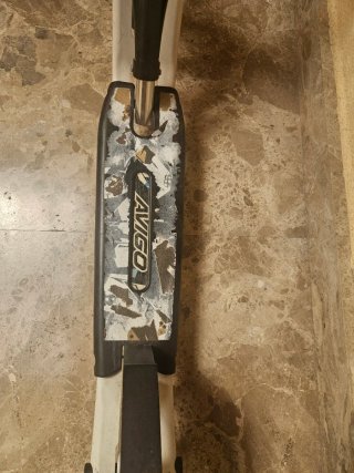Patinete Avigo blanco