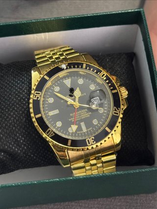 Reloj de lujo Dorado esfera negra