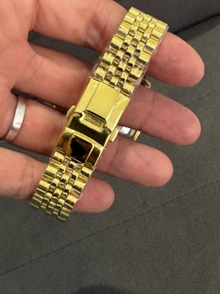 Reloj de lujo Dorado esfera negra