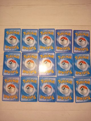 25 Cartas Pokémon Variadas