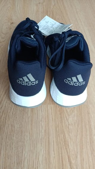 Zapatillas Adidas Azul Marino Talla38.Sin estrenar