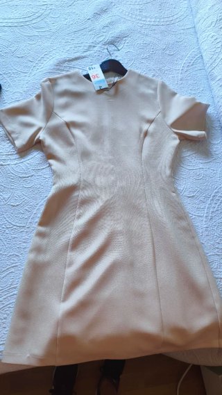 LOTE 4 vestiti + 2 maglioni