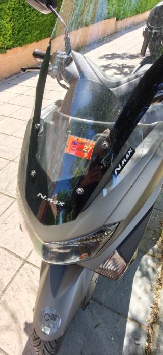 Yamaha NMAX 125 Gris Scooter Automática