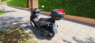 Yamaha NMAX 125 Gris Scooter Automática