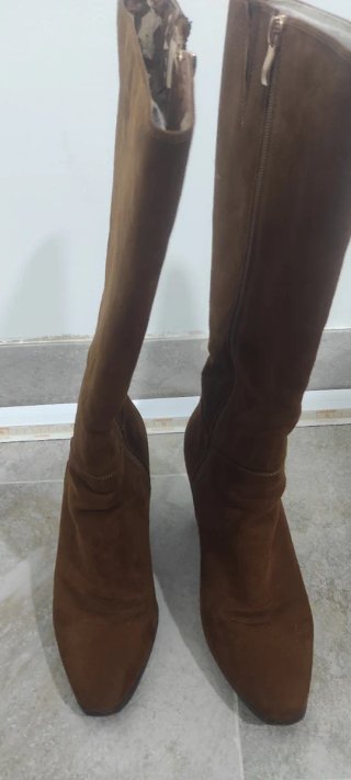 Botas altas marrones de ante