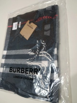 Bufanda Burberry Cuadros Clásicos