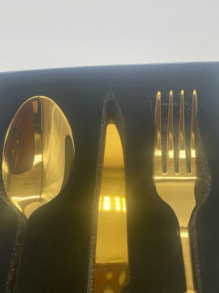 Juego cubiertos lujo dorado brillante