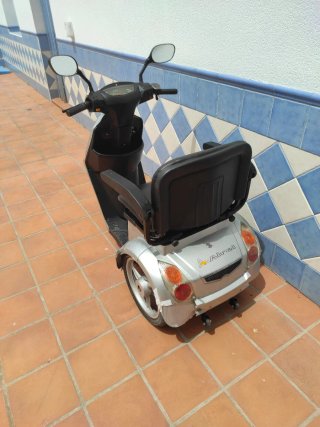 Scooter Eléctrico Movilidad Reducida 3 Ruedas