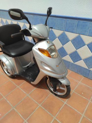 Scooter Eléctrico Movilidad Reducida 3 Ruedas