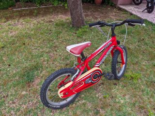 Bicicleta infantil Conor Meteor 16 roja