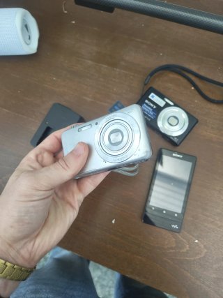 Lotto Sony Fotocamere e Lettore MP3
