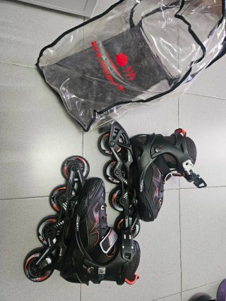 Patines en línea Oxelo con protecciones