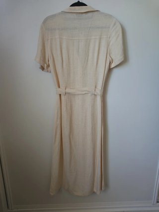Vestido Stradivarius lino beige talla M