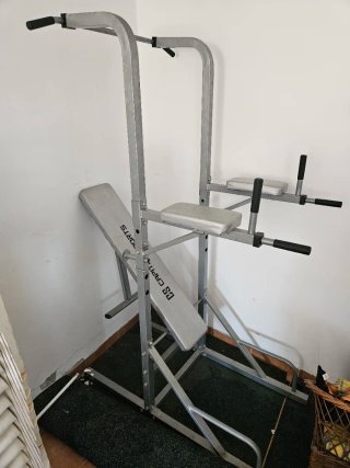 Estación de entrenamiento multifunción