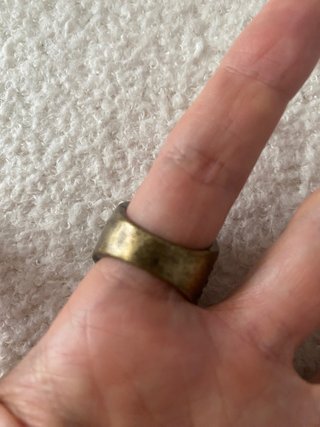 Anillo calavera con pedrería