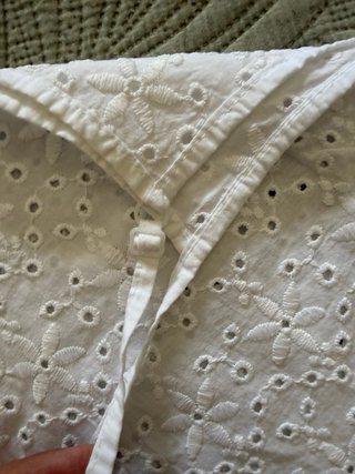 Vestido BSB blanco con volante T.S