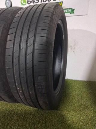 215 55 18 95H GOODYEAR EFFICIENT GRIP PERFORMANCE
