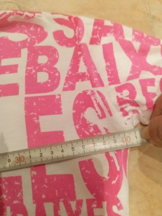 Camiseta blanca con estampado