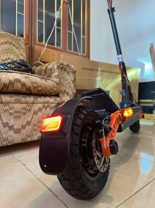 Patinete Joyor S8 nueva con caja autonomia 70-80km