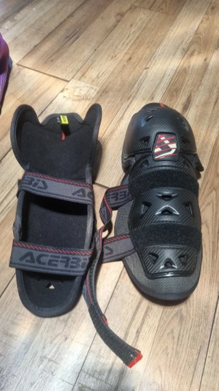 Patines Agresivos USD + Espinilleras