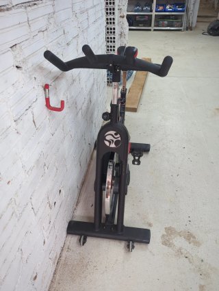 Bicicleta Spinning Life Fitness IC1