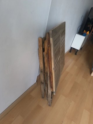 Mesa y 2 sillas de exterior plegables