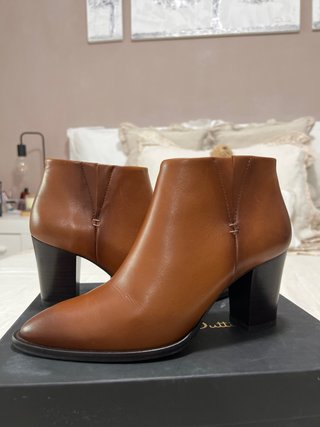 Botines piel tacón Massimo Dutti
