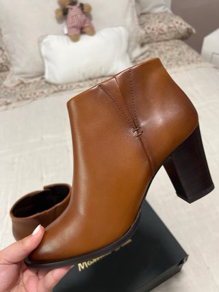 Botines piel tacón Massimo Dutti