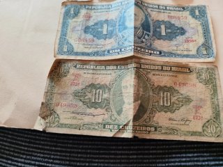 Lote Antiguo: Pins, Llavero y Navaja