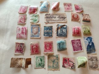 Lote Antiguo: Pins, Llavero y Navaja