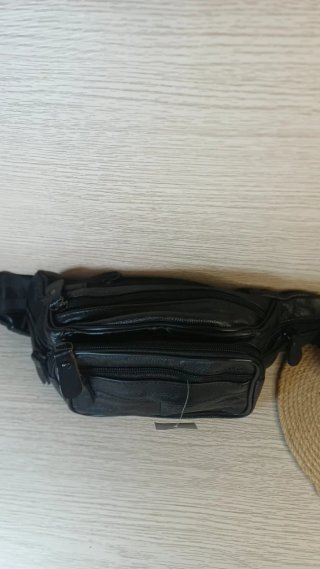 Riñonera Cuero Auténtico Vintage Negra