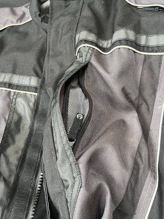 Chaqueta Belstaff Negra y Gris Moto