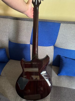 Guitarra Yamaha Revstar 502T