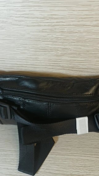 Riñonera Cuero Vintage Negro 80s Hombre