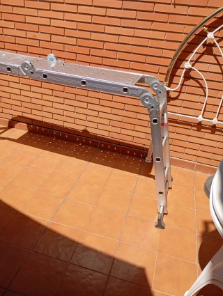 Escalera multi-plataforma de aluminio