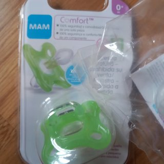Biberón y chupete MAM recién. A ESTRENAR. Y REGALO