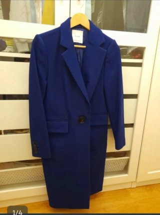 Pack: abrigo Mango azul + chaqueta amarilla Zara