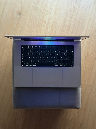 MacBook Pro 16” M2 Pro 1TB SSD 16GB RAM