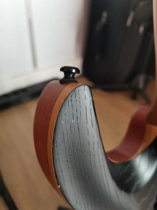Guitarra Eléctrica Cort, puente evertune.