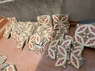 Suelo hidráulico antiguo.