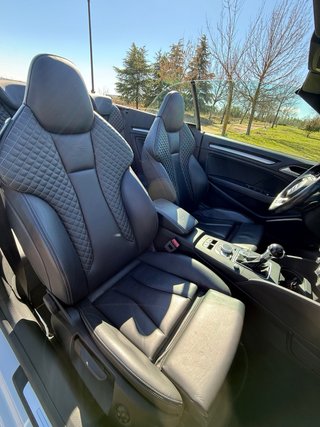 Audi S3 Cabrio interior RS3