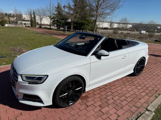 Audi S3 Cabrio interior RS3