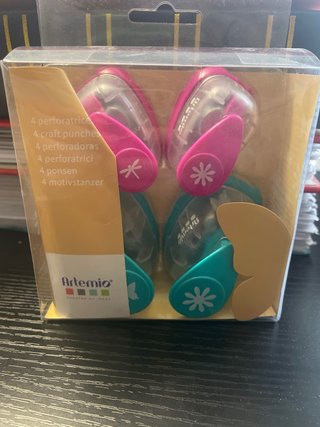 5 perforadoras de papel