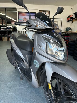 SYM SR 125 Scooter Automática
