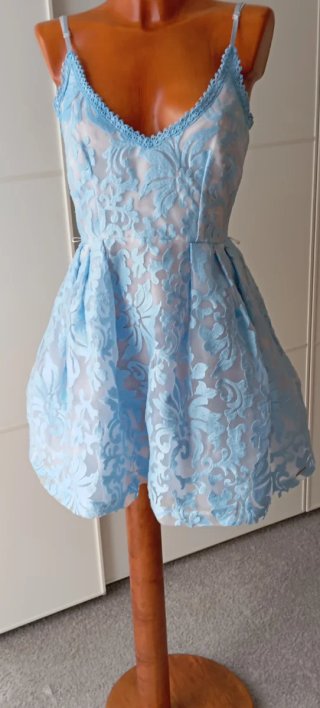 Vestido azul corto con encaje. Nuevo. Eventos