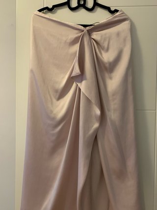 Falda Pedro del Hierro rosa satinada