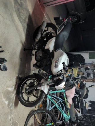Moto Keeway 15cc y accesorios.