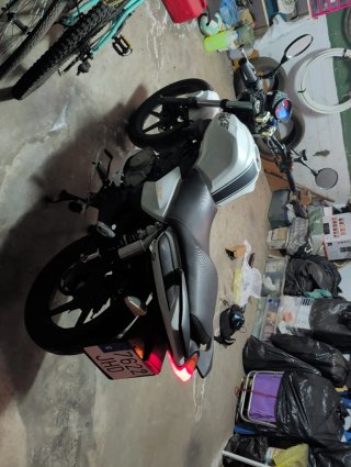 Moto Keeway 15cc y accesorios.