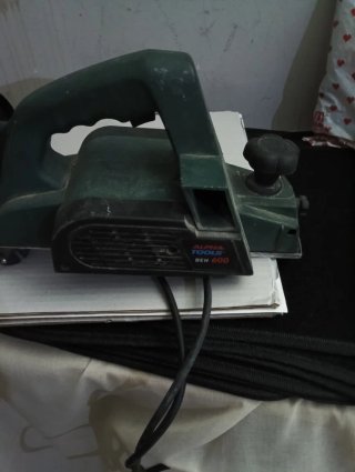 Cepillo Eléctrico para Madera